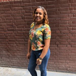 Meet your Posher, Kemely